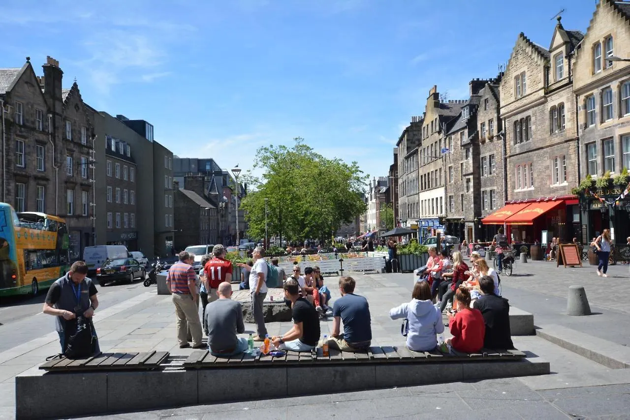 Old Town View - Picture Perfect! Daire Edinburgh Birleşik Krallık