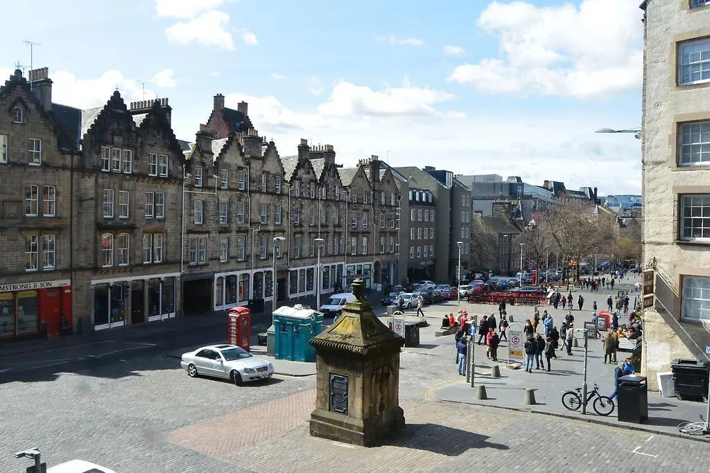 Old Town View - Picture Perfect! Daire Edinburgh 0*,  Birleşik Krallık
